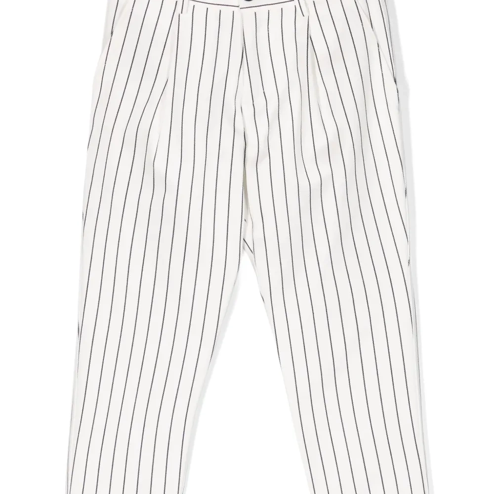 Зауженные брюки в полоску