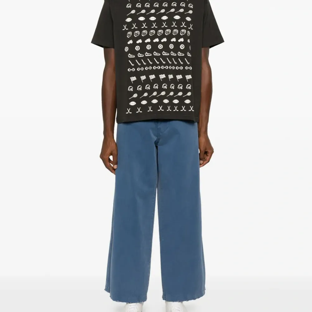 Футболка с вышивкой