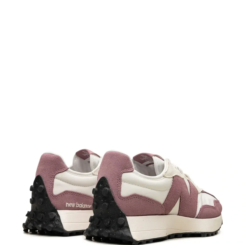 Кроссовки 327 со вставками