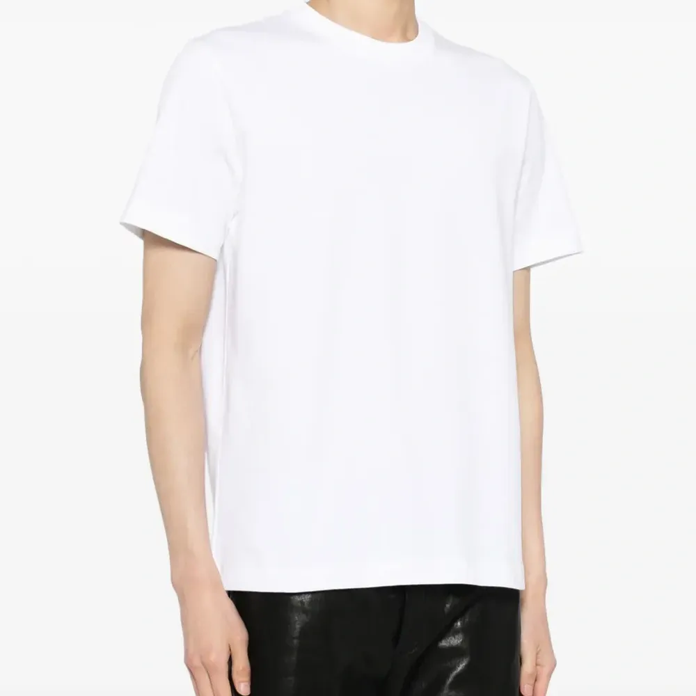 Футболка с логотипом Футболка с логотипом