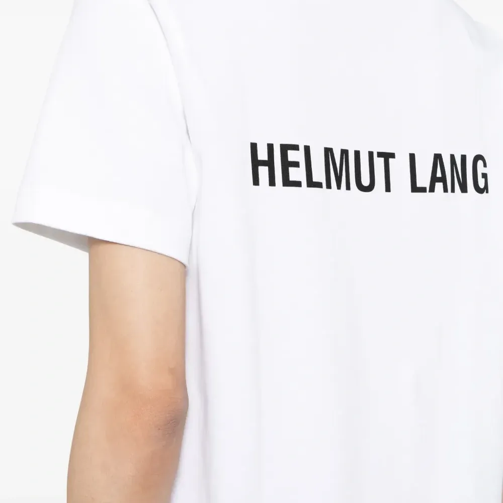 Футболка с логотипом Футболка с логотипом