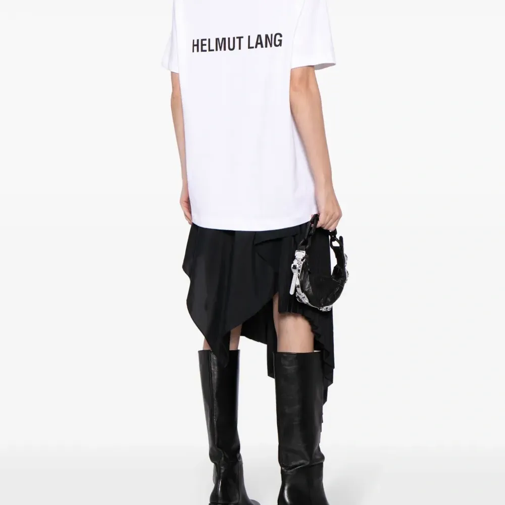 Футболка с логотипом Футболка с логотипом