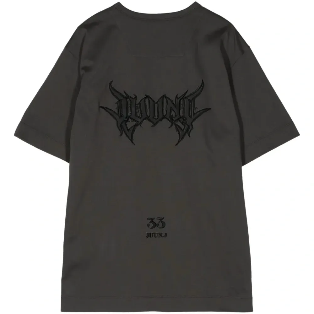 Футболка с логотипом