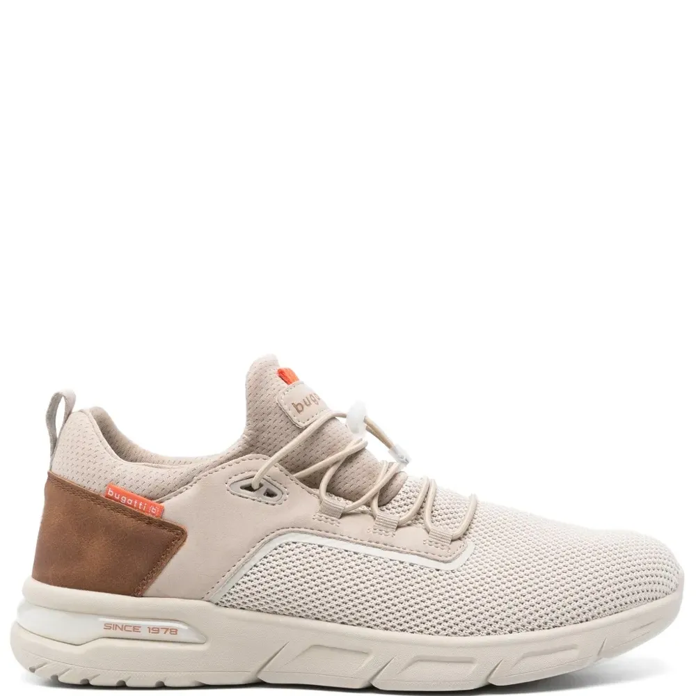 Кеды с нашивкой-логотипом