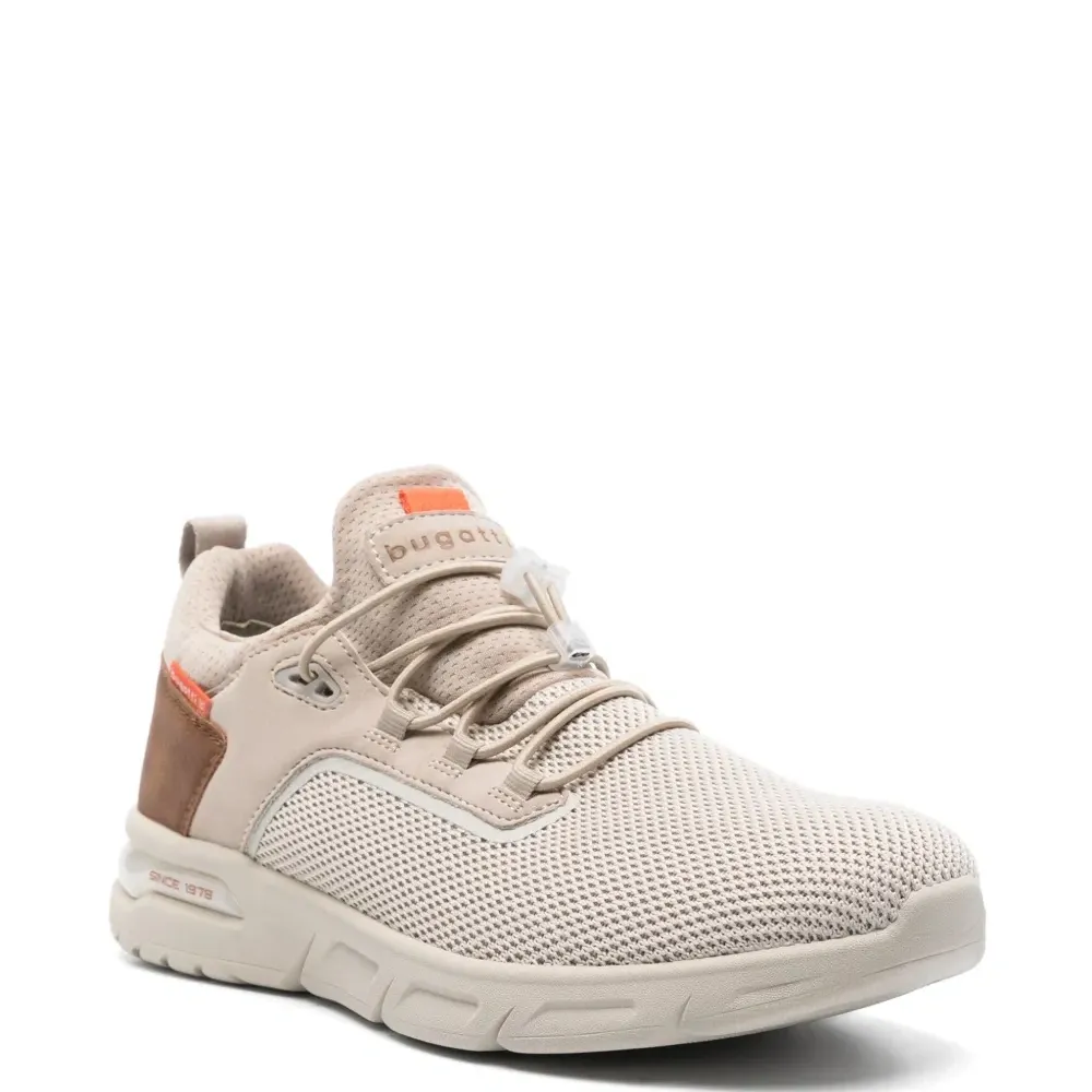 Кеды с нашивкой-логотипом