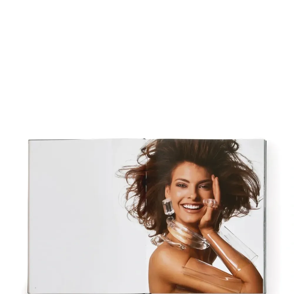 Книга Linda Evangelista Photographed by Steven Meisel