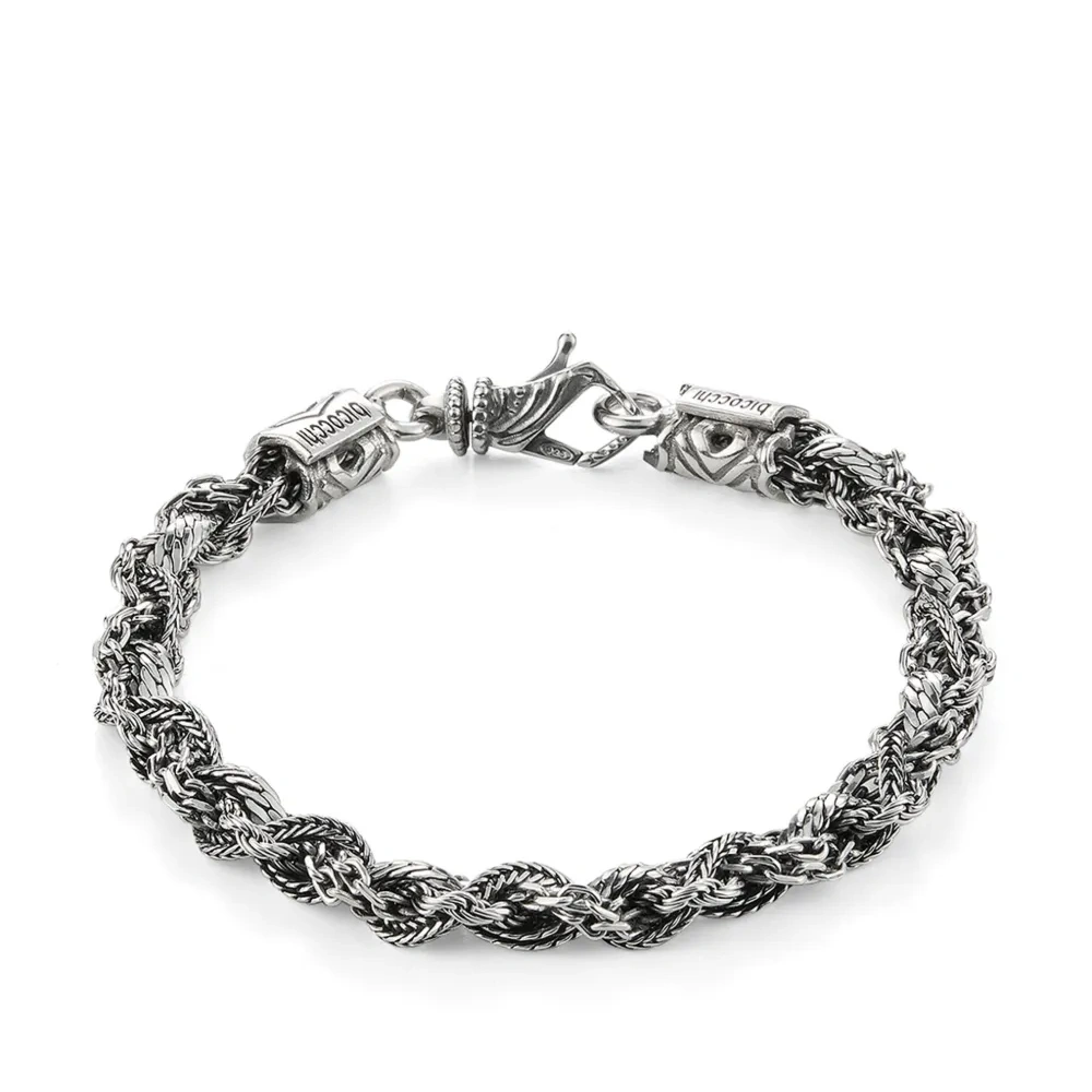 Плетеный браслет