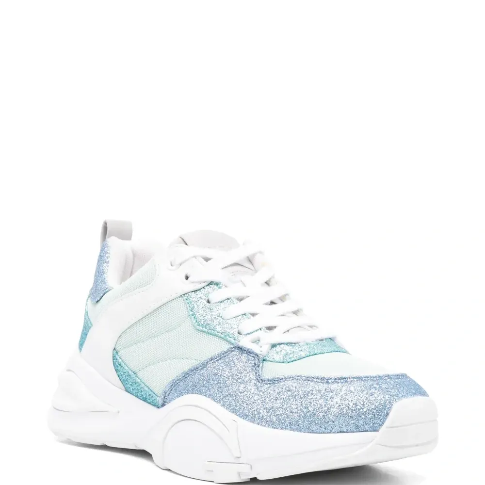 Кроссовки с блестящими вставками