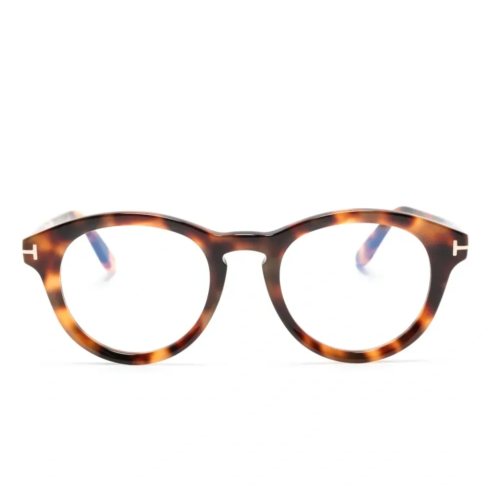 Очки в круглой оправе черепаховой расцветки Очки в круглой оправе черепаховой расцветки