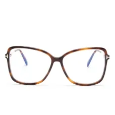 Очки в оправе 'бабочка' Очки в оправе 'бабочка'