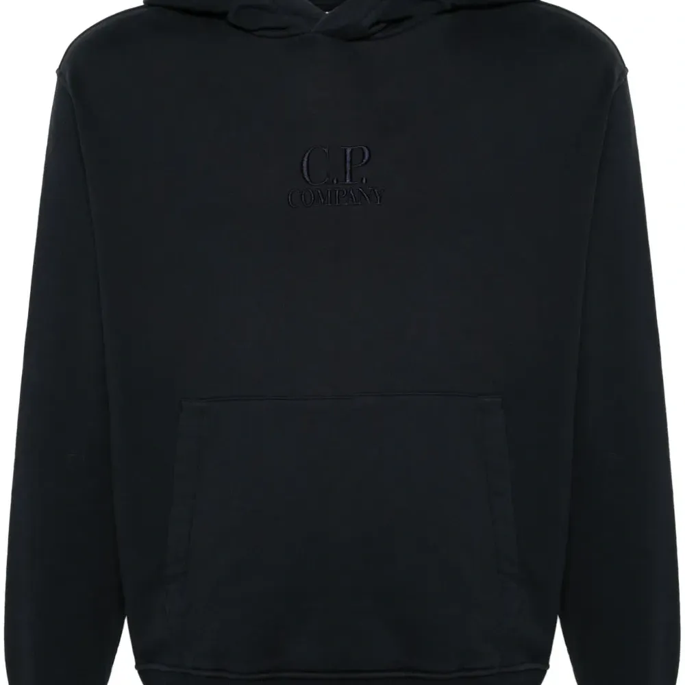 Худи с вышитым логотипом Худи с вышитым логотипом