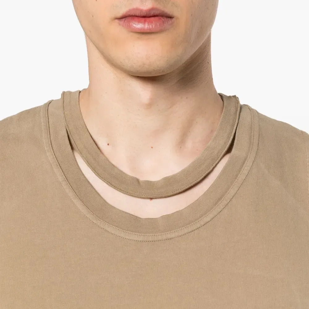 Топ Hugo с вырезом