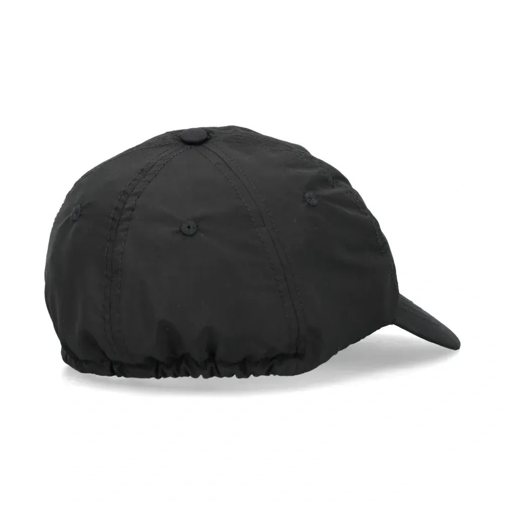 Бейсболка с логотипом