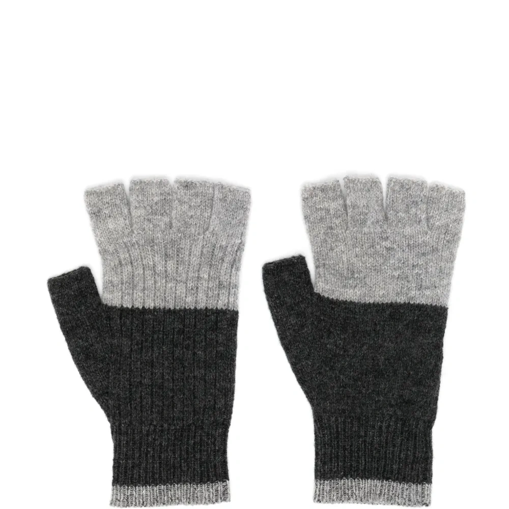 Перчатки The Ward