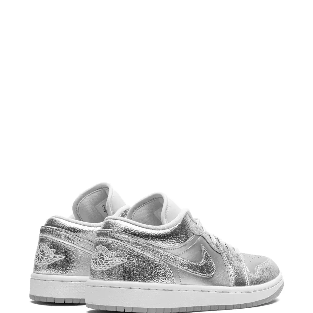 Кроссовки Air Jordan 1 Low SE Metallic Silver