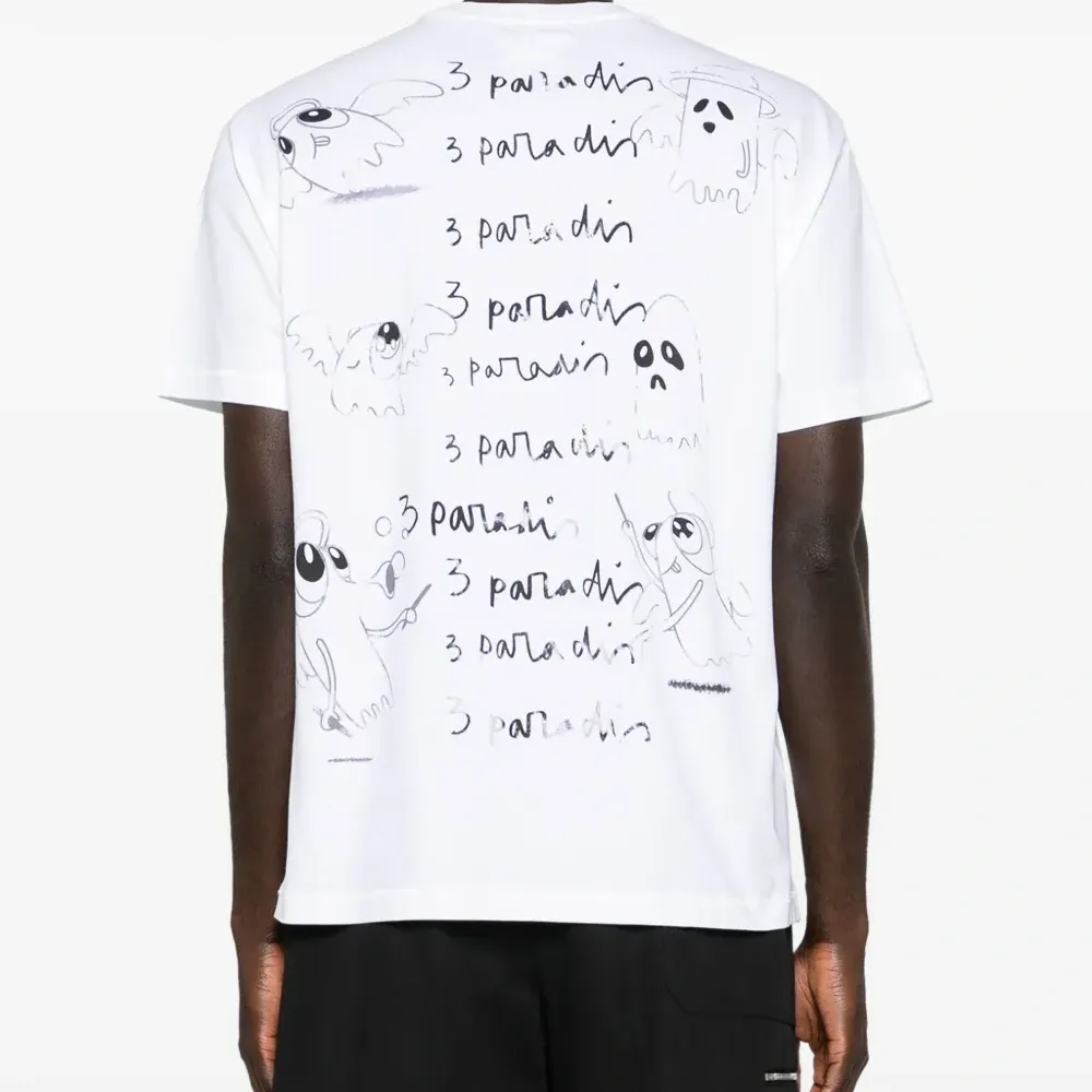 Футболка из коллаборации с Edgar Plans