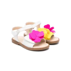 Сандалии с цветочной аппликацией
