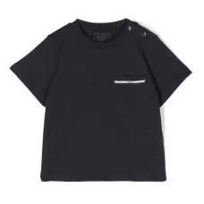 Футболка с вышитым логотипом Футболка с вышитым логотипом