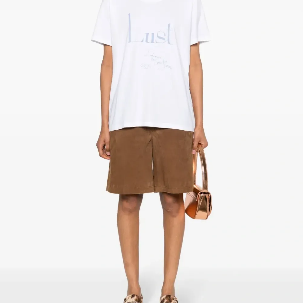 Футболка с логотипом