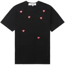 Футболка Scattered Hearts