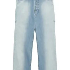 Прямые джинсы с вырезами