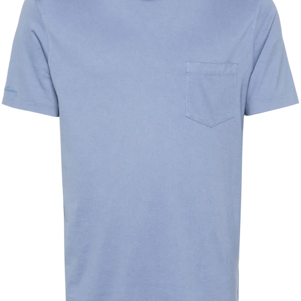 Футболка с нагрудным карманом