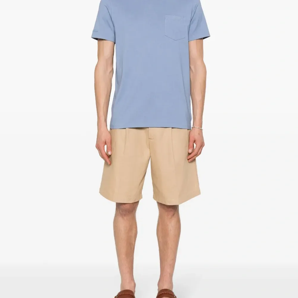 Футболка с нагрудным карманом