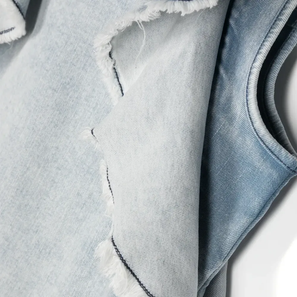 Джинсовое платье с бахромой Джинсовое платье с бахромой