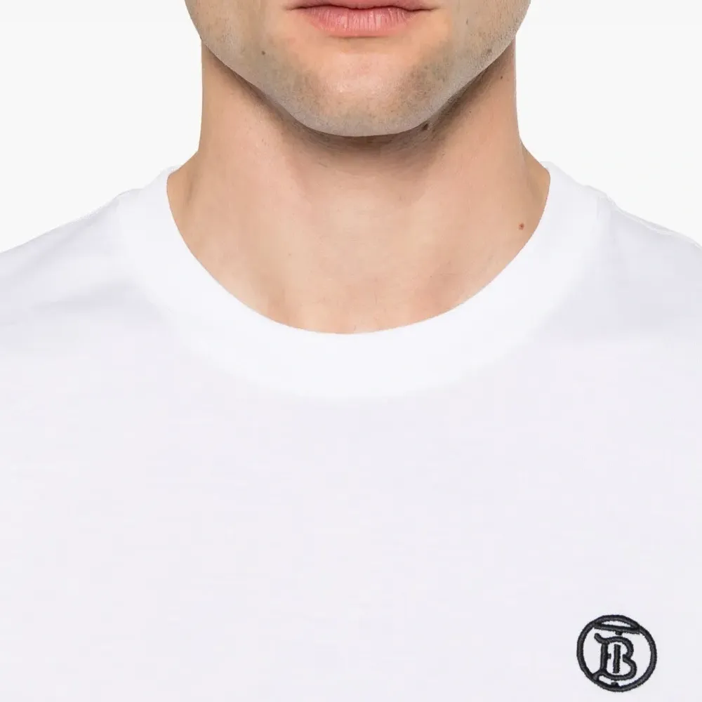 Футболка из органического хлопка с вышитым логотипом Футболка из органического хлопка с вышитым логотипом