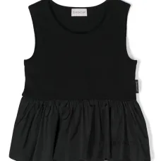 Топ с баской и вышитым логотипом