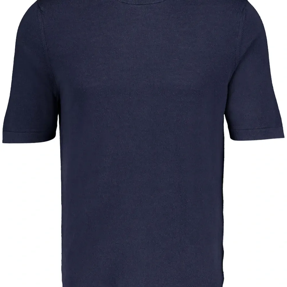 Футболка с круглым вырезом