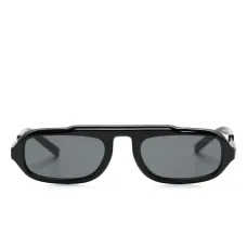 солнцезащитные очки в овальной оправе