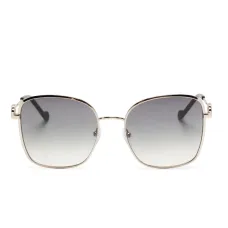 Солнцезащитные очки в квадратной оправе