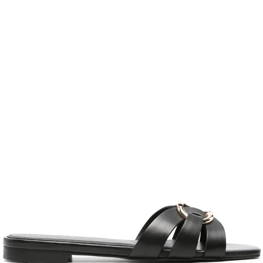 Шлепанцы с пряжкой Oval T