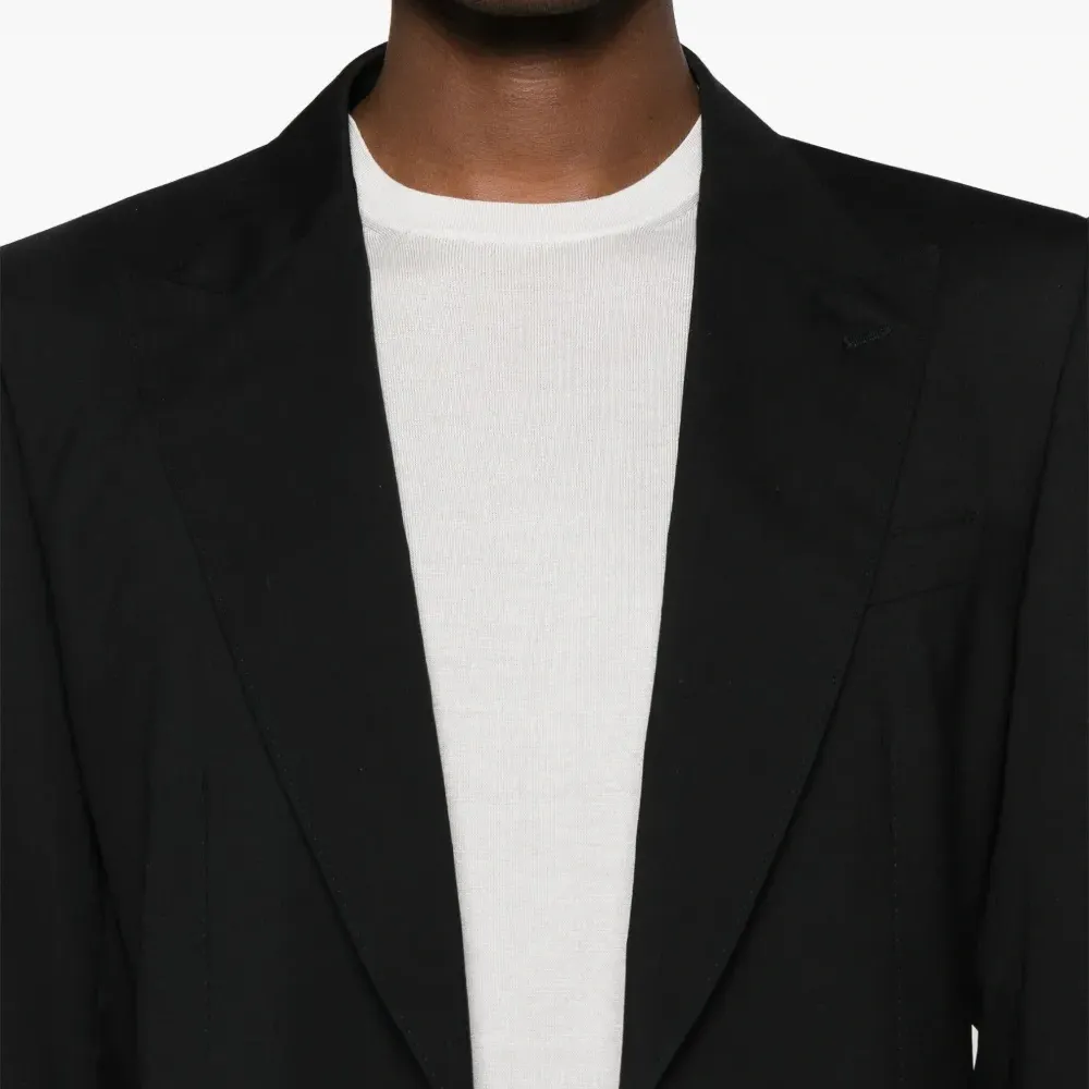 Футболка тонкой вязки