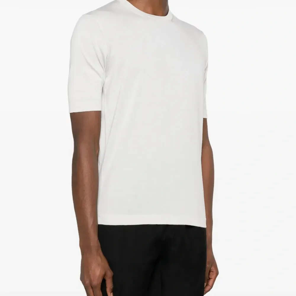 Футболка тонкой вязки