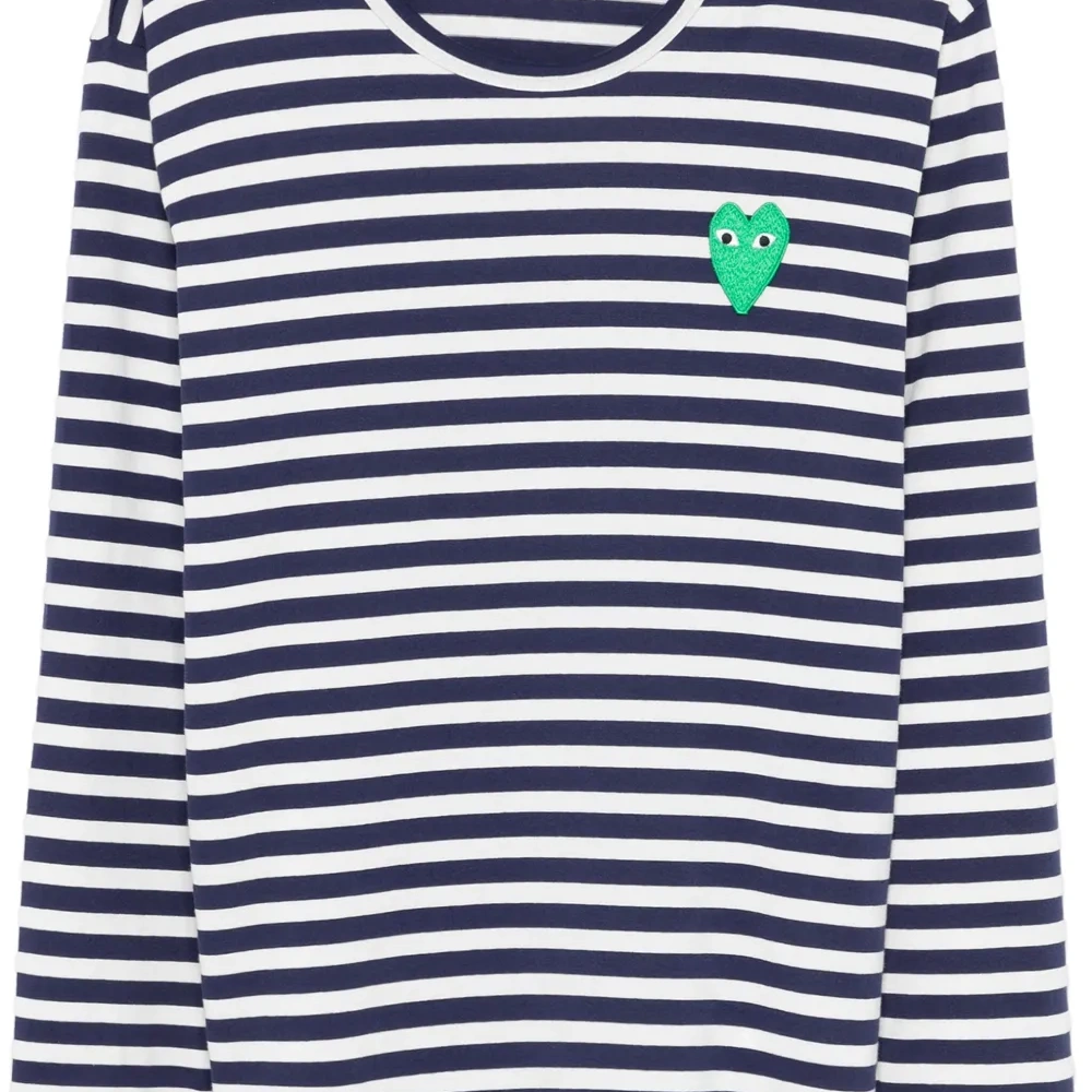 Футболка с нашивкой