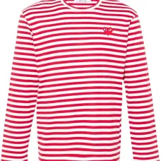 Полосатая футболка с нашивкой