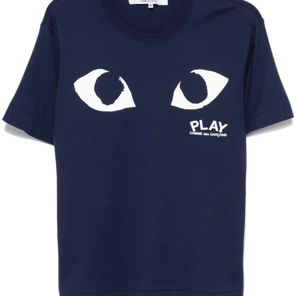 Футболка с логотипом