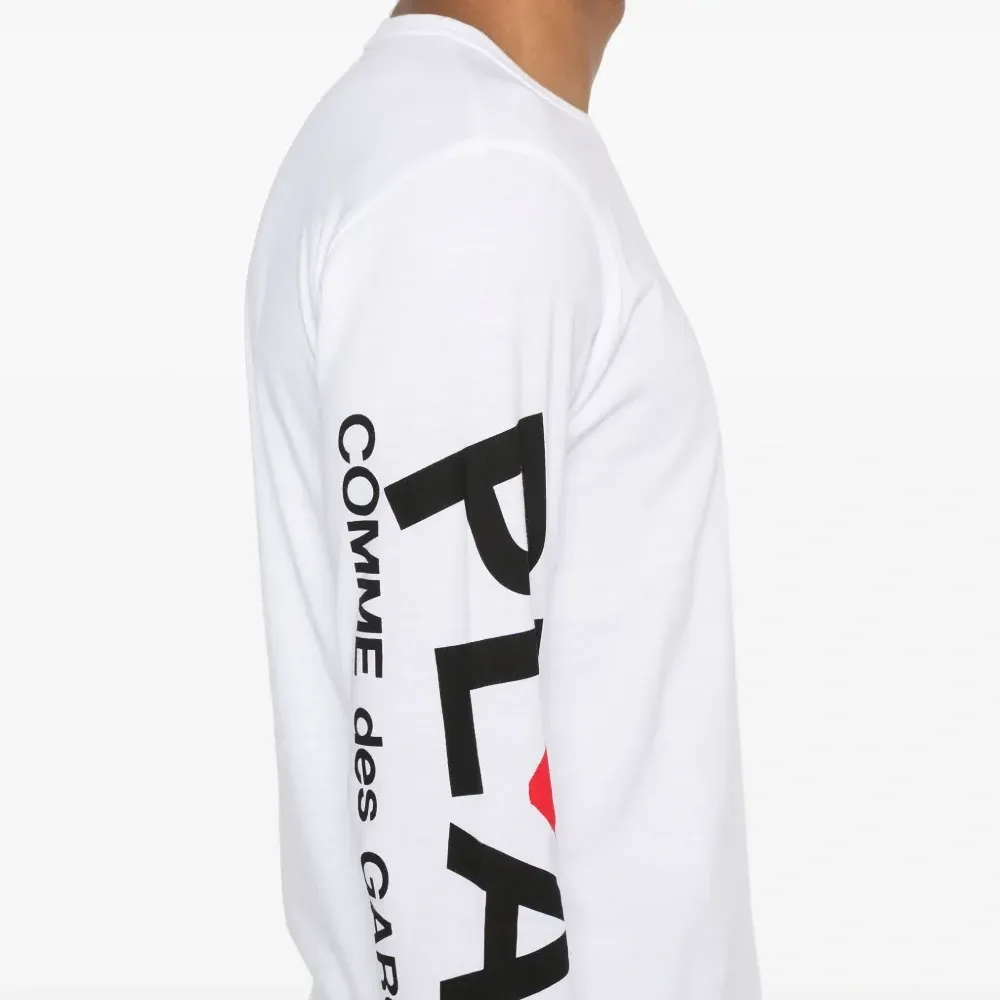 Футболка с длинными рукавами и принтом