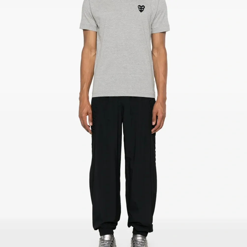 Футболка с логотипом