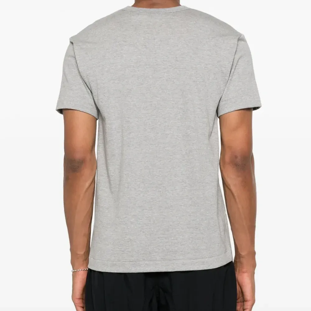 Футболка с логотипом Футболка с логотипом