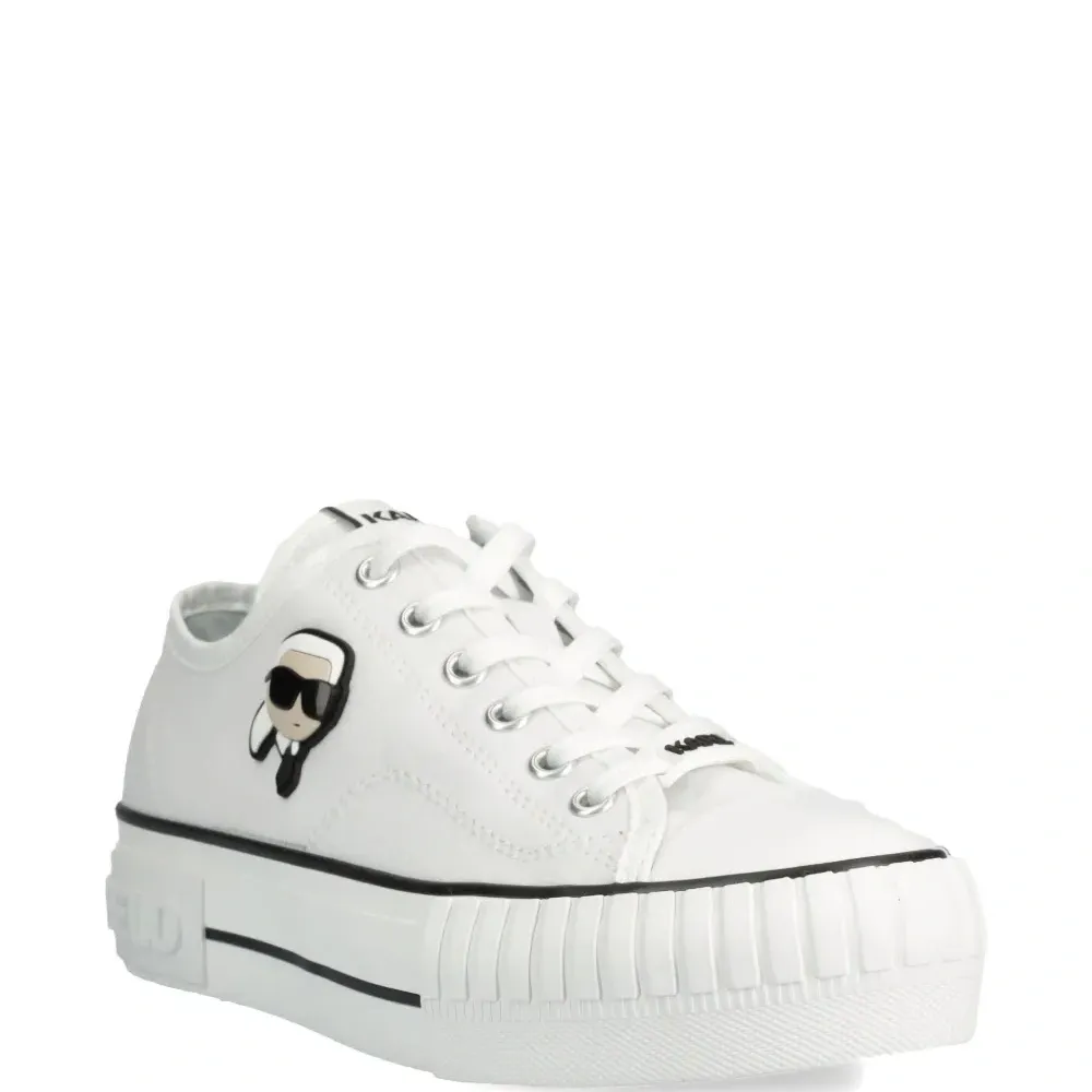 Кроссовки Trampki