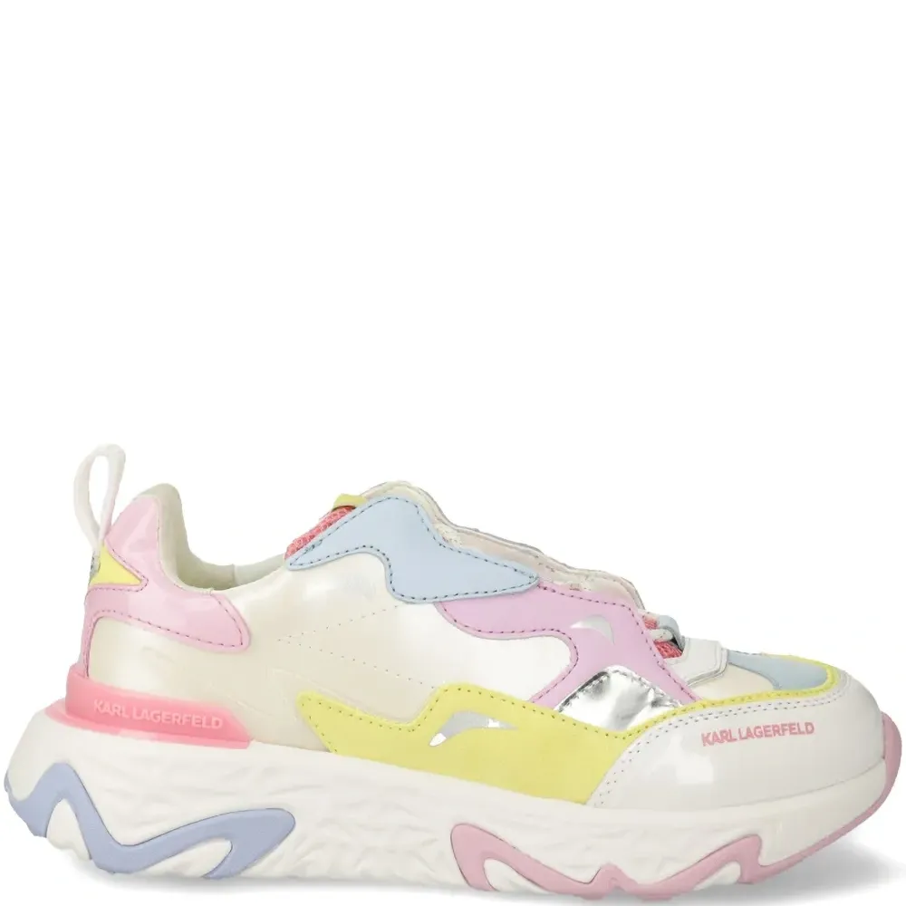 Кожаные кроссовки