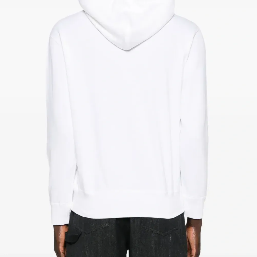 Худи с нашивкой