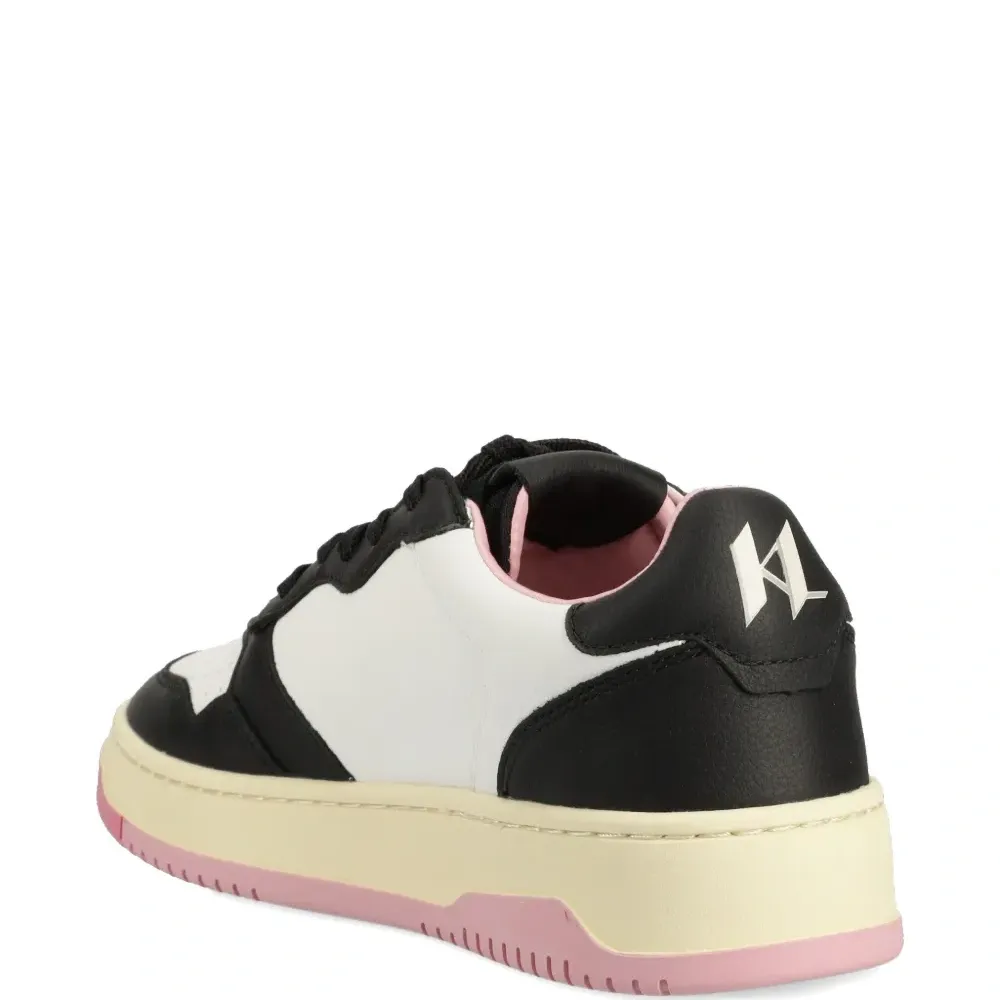 Кожаные кроссовки