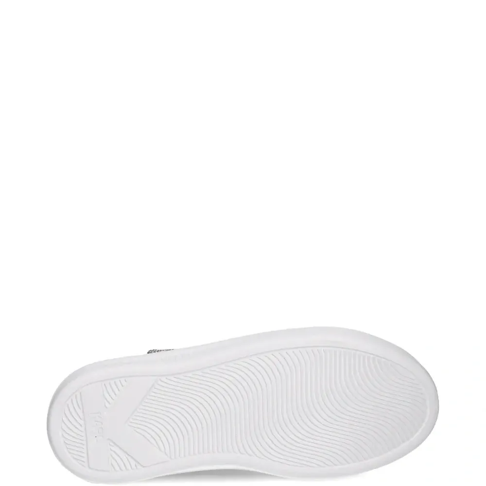 Кроссовки с логотипом