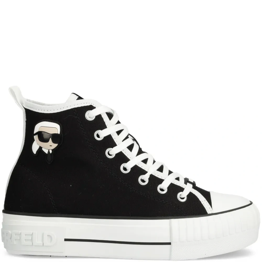 Кеды с нашивкой-логотипом