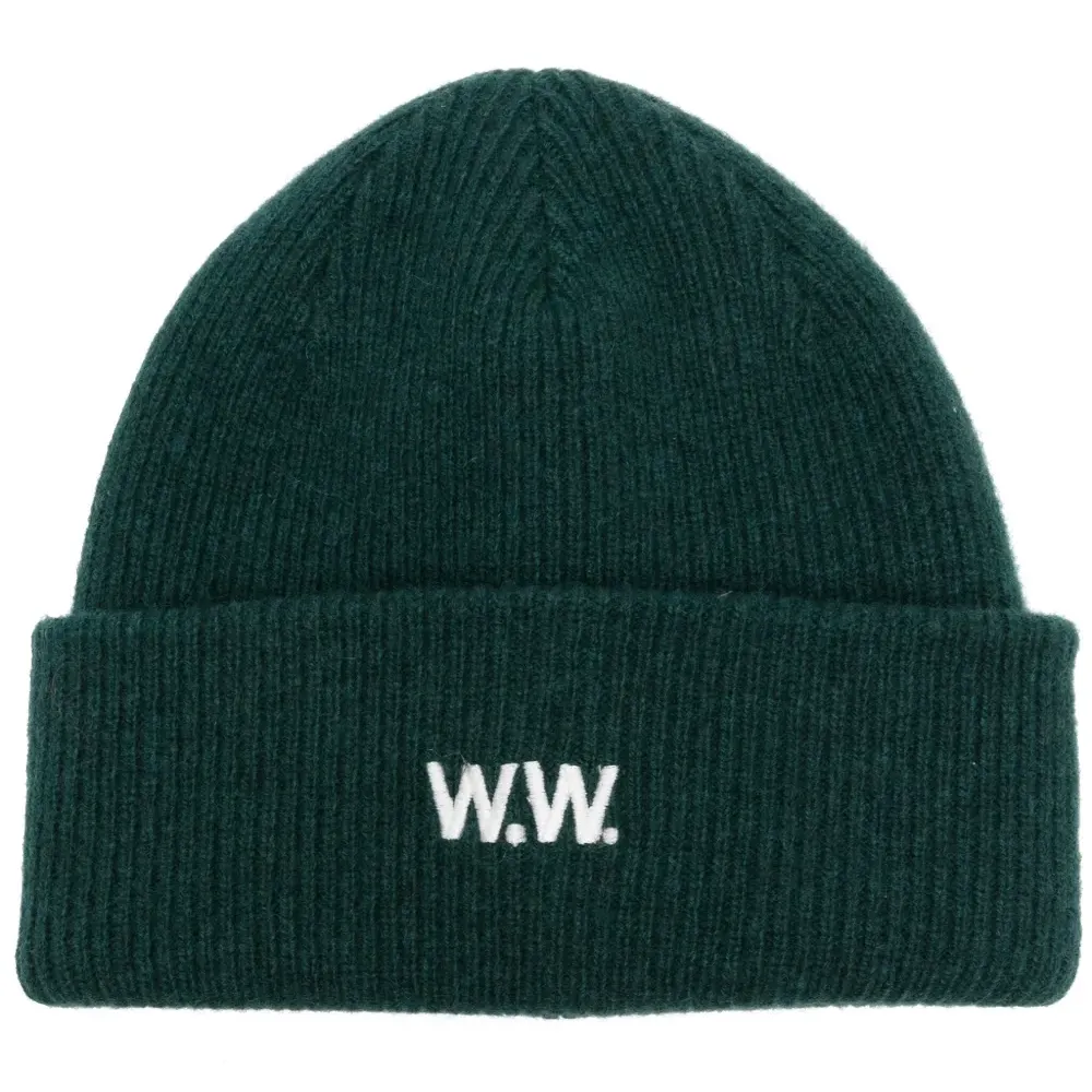 Шапка бини с вышитым логотипом