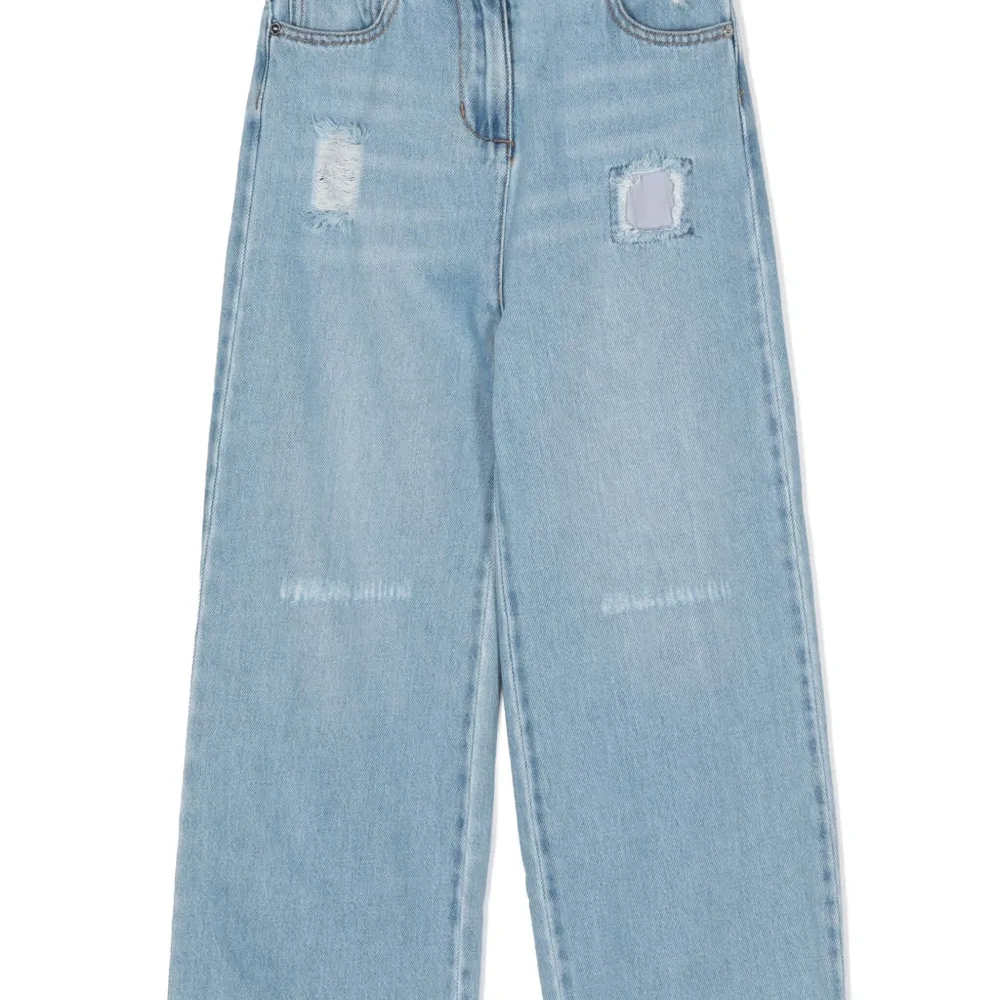 Широкие джинсы